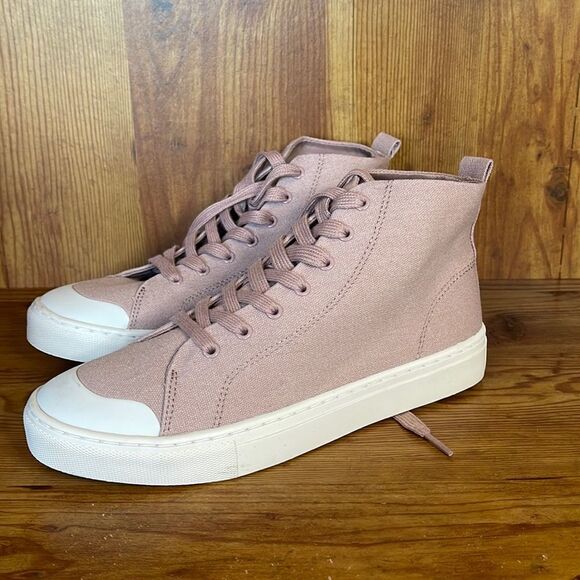 Universal Threads Pink Canvas Sneaker, size 8.5, new with tags, lace up - Picture 1 of 6